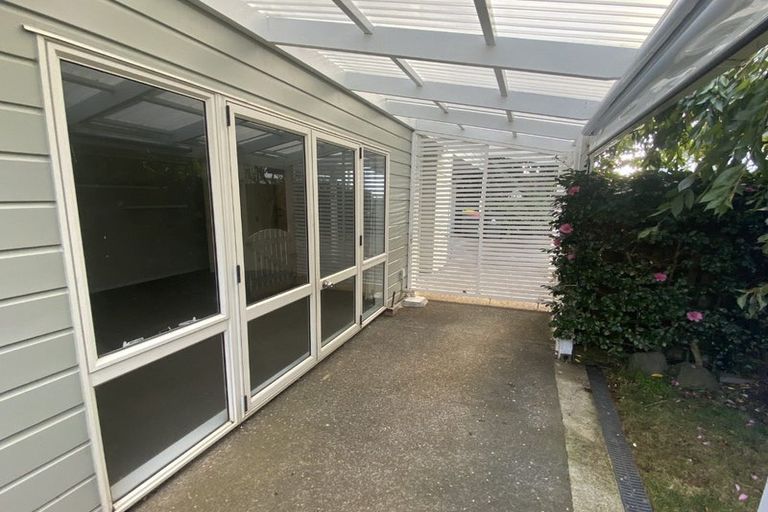 Photo of property in 51 Symonds Street, Onehunga, Auckland, 1061