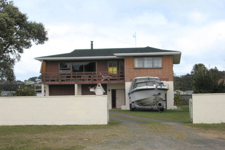 Photo of property in 105 Ajax Road, Whangamata, 3620
