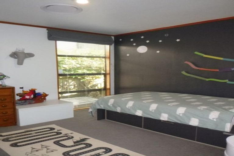 Photo of property in 2/24 Nigel Road, Browns Bay, Auckland, 0630