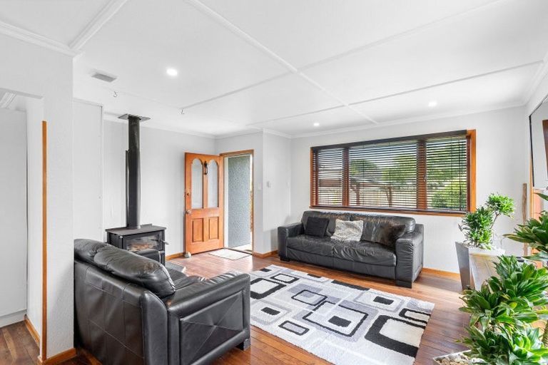 Photo of property in 78 Kirk Street, Otaki, 5512