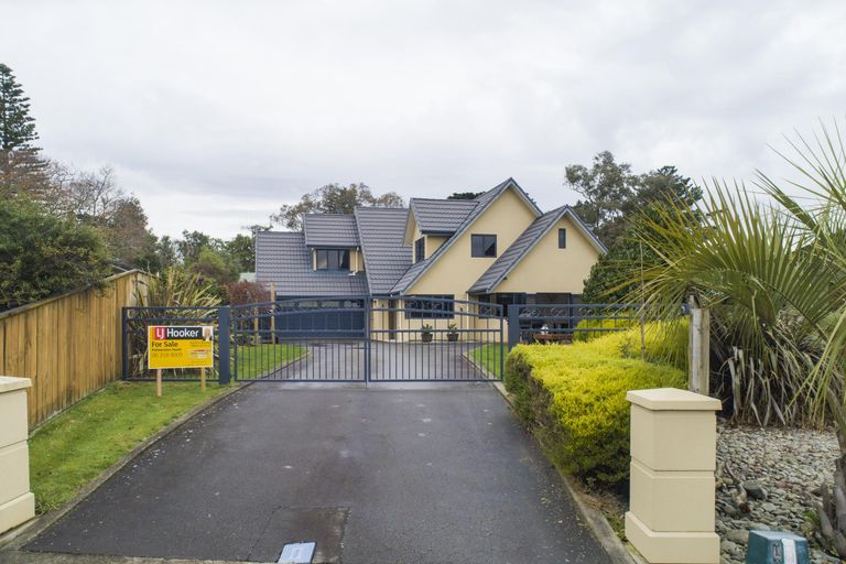 Photo of property in 6 Worsfold Lane, Terrace End, Palmerston North, 4410