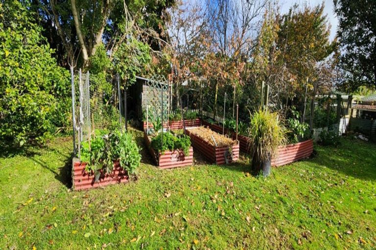 Photo of property in 66 Oxford Road, Okato, 4335