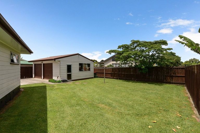 Photo of property in 15 Kentucky Crescent, Nawton, Hamilton, 3200