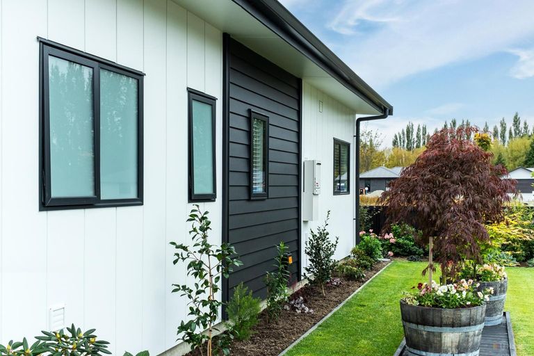 Photo of property in 6 Strawberry Place, Geraldine, 7930