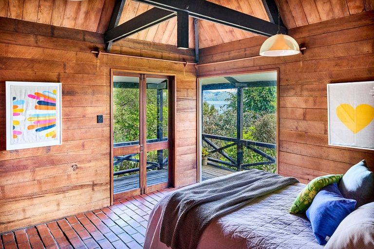 Photo of property in 65 Howard Road, Point Howard, Lower Hutt, 5013