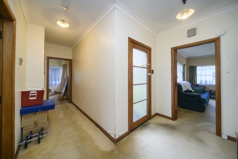 Photo of property in 18 Windsor Street, Terrace End, Palmerston North, 4410