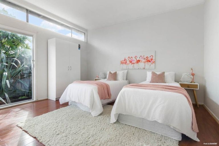 Photo of property in 135c Rosier Road, Glen Eden, Auckland, 0602