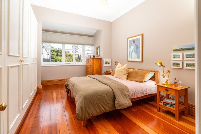 Photo of property in 5 Armour Avenue, Mount Victoria, Wellington, 6011