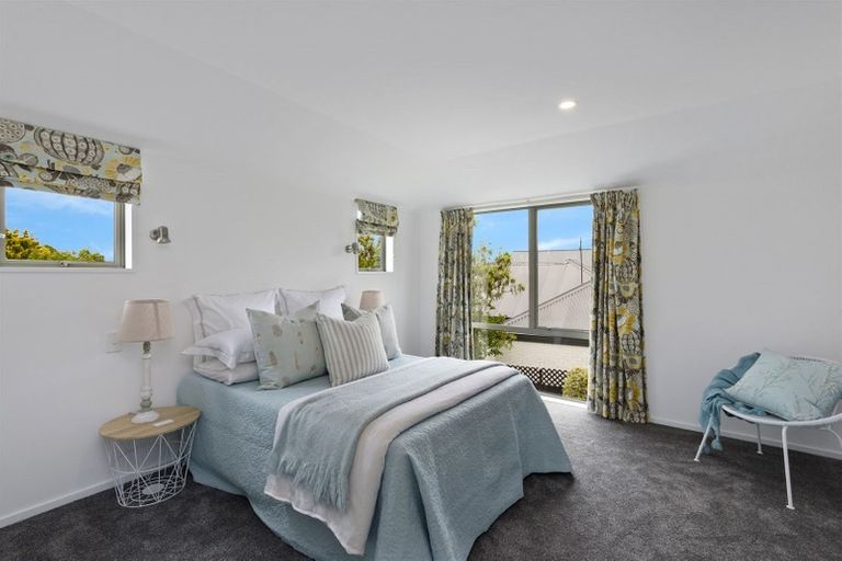 Photo of property in 130 Wairakei Road, Bryndwr, Christchurch, 8053