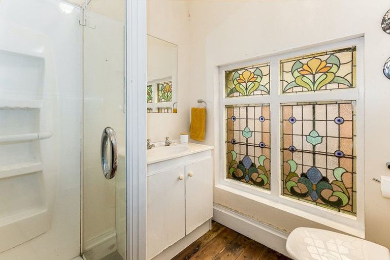 Photo of property in 19 Royal Street, Berhampore, Wellington, 6023