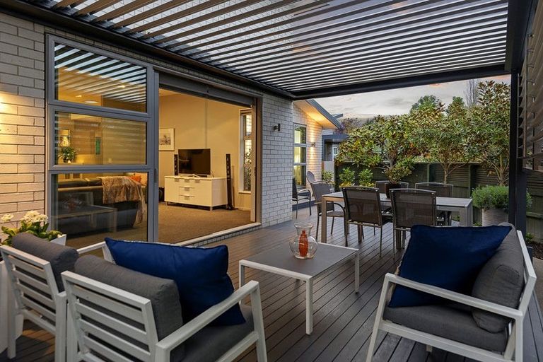 Photo of property in 297 Eastern Terrace, Sydenham, Christchurch, 8023