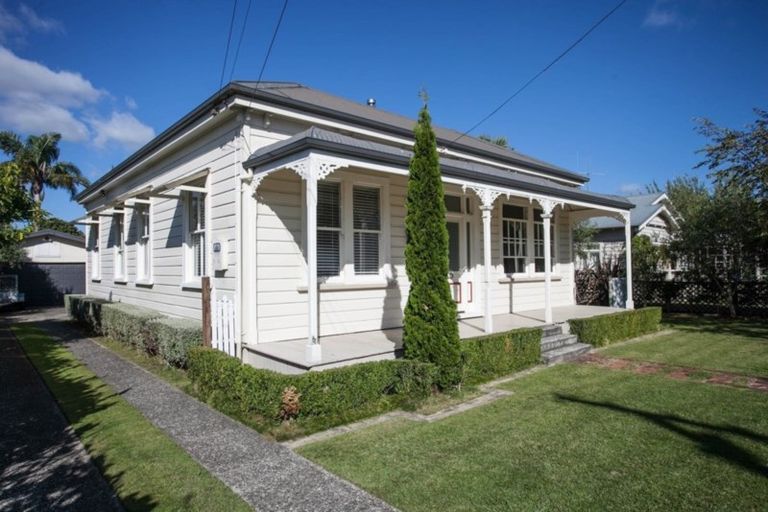 Photo of property in 9 Bowen Street, Cambridge, 3434