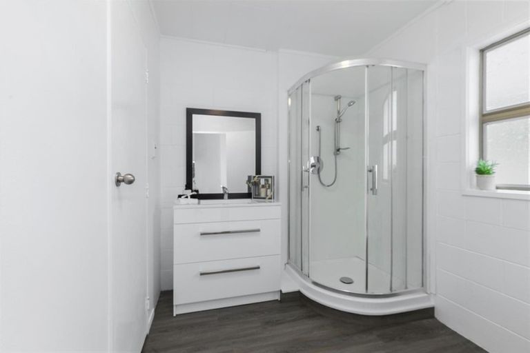 Photo of property in 3d Kopara Grove, Stokes Valley, Lower Hutt, 5019