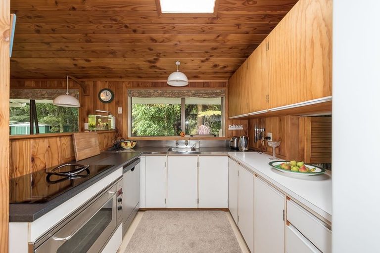 Photo of property in 3 Hebe Place, Birkenhead, Auckland, 0626