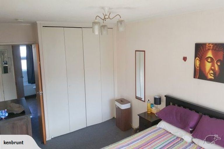 Photo of property in 3/4 Scarborough Terrace, Mount Victoria, Wellington, 6011