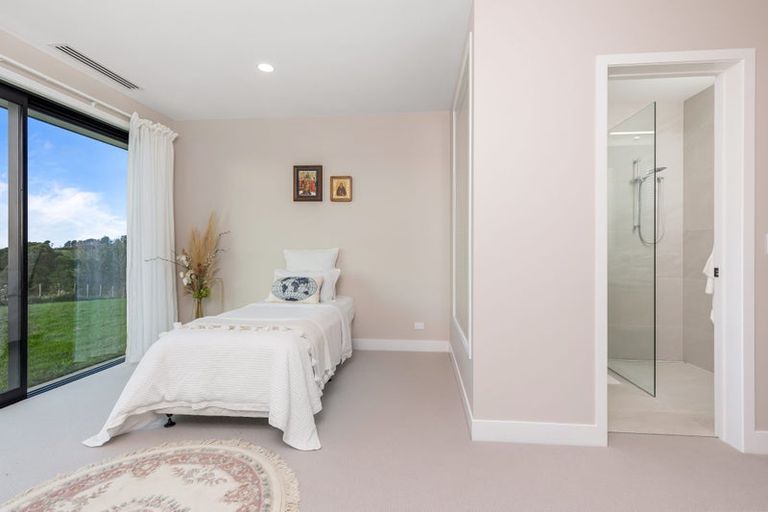 Photo of property in 135 Okura River Road, Okura, Albany, 0792