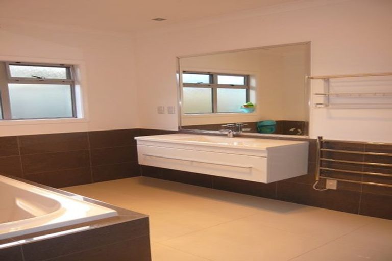 Photo of property in 2 Tallentire Crescent, Huntington, Hamilton, 3210