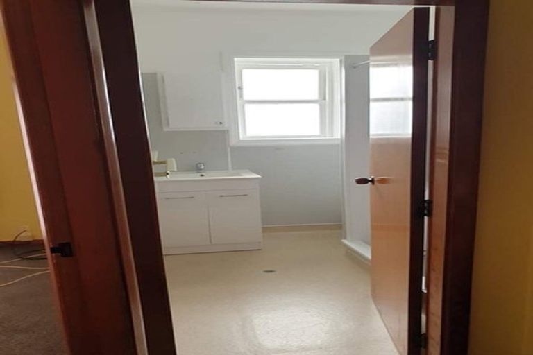 Photo of property in 40 Bould Street, Johnsonville, Wellington, 6037