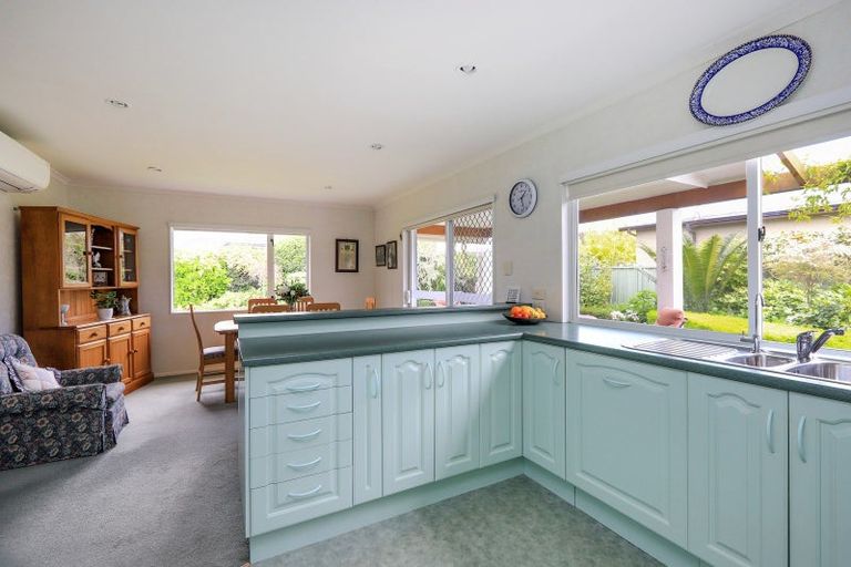 Photo of property in 9 Malbec Way, Greenmeadows, Napier, 4112