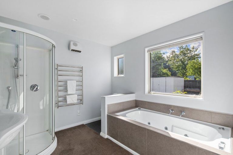 Photo of property in 27 Pisa Moorings Road, Mount Pisa, Cromwell, 9383