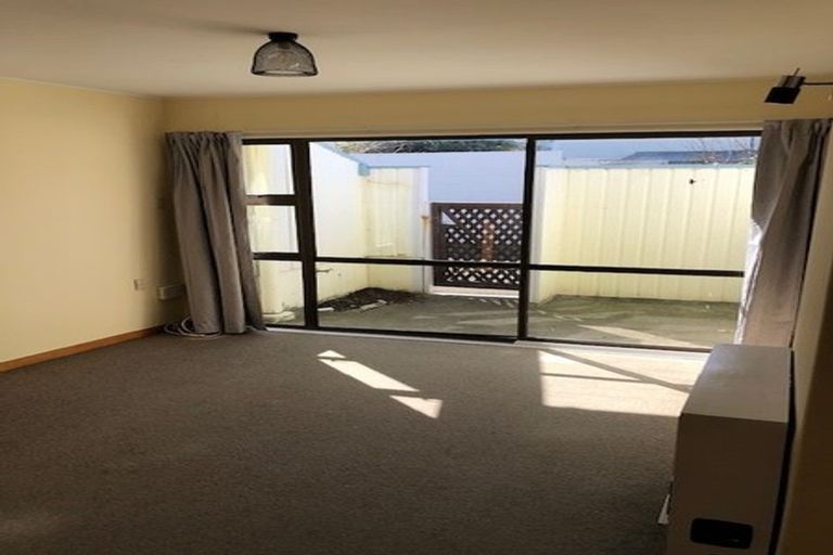 Photo of property in 1/17 Valentine Street, Alicetown, Lower Hutt, 5010