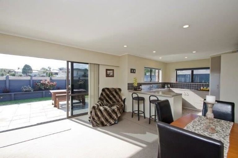 Photo of property in 10 Terrace Avenue, Mount Maunganui, 3116