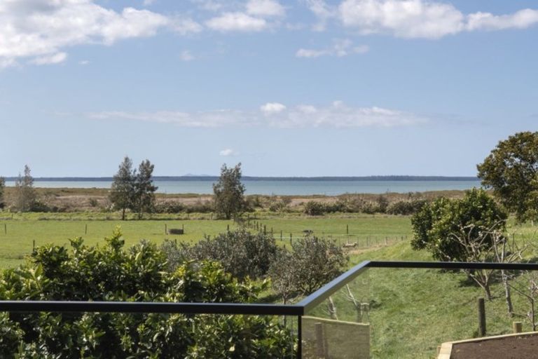 Photo of property in 261b Walker Road East, Aongatete, 3178