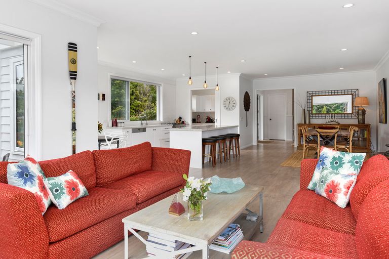 Photo of property in 140 Jones Road, Tawharanui Peninsula, Warkworth, 0986