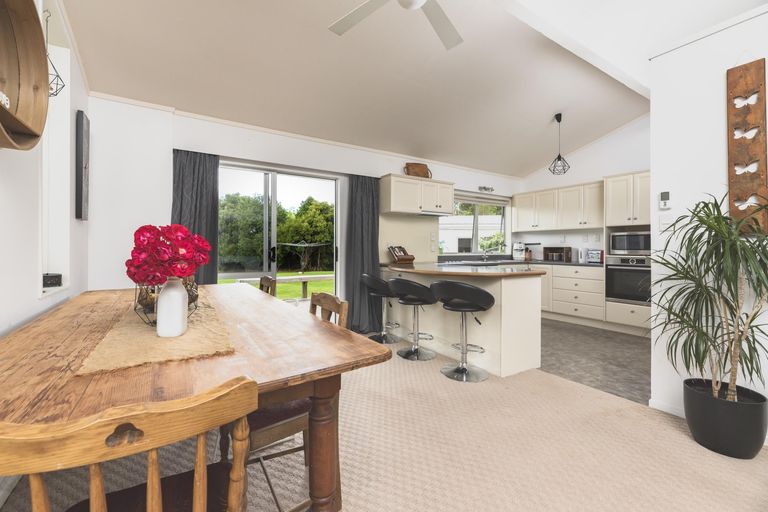 Photo of property in 1880 State Highway 10, Waipapa, 0230