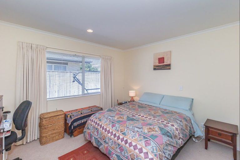 Photo of property in 66 Weraroa Road, Levin, 5510