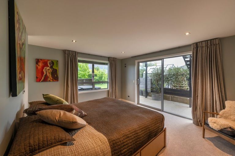 Photo of property in 10 Sunnyside Lane, Wanaka, 9305