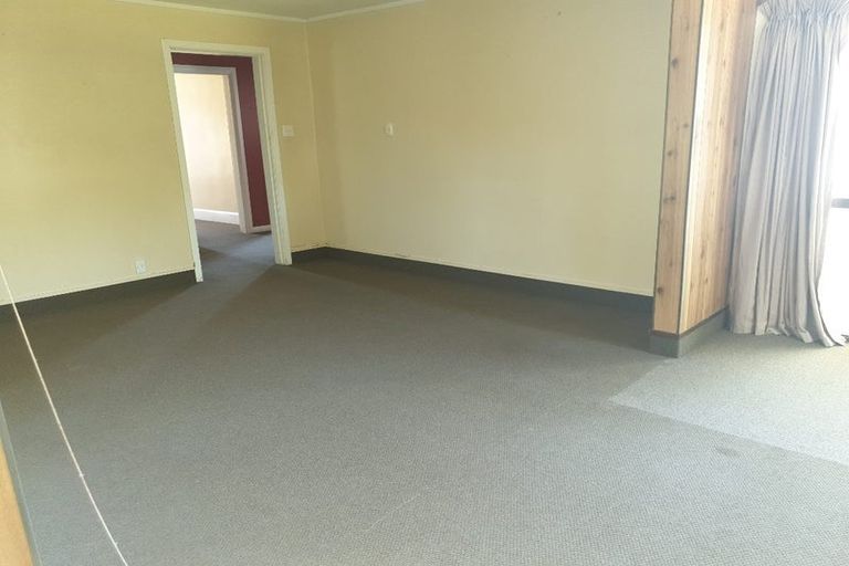 Photo of property in 37 Manuka Street, Castlecliff, Whanganui, 4501