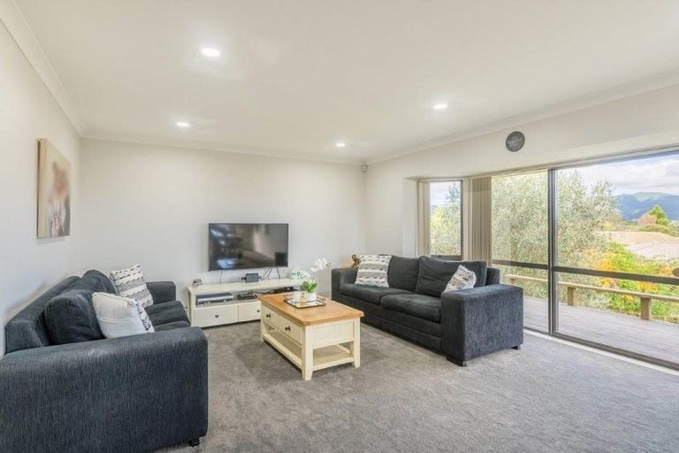 Photo of property in 6 Shearwater Rise, Paraparaumu Beach, Paraparaumu, 5032