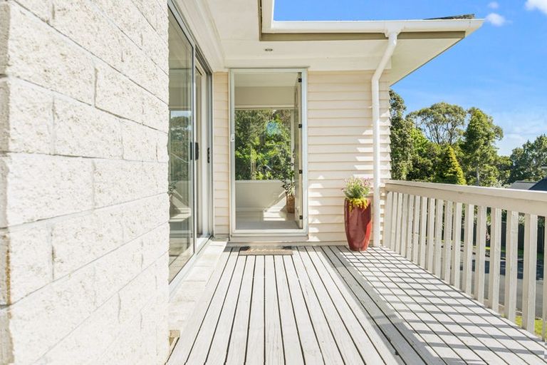 Photo of property in 2/67 Brigantine Drive, Beach Haven, Auckland, 0626