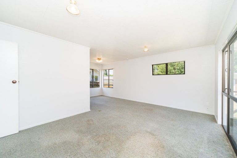 Photo of property in 327 Cambridge Avenue, Ashhurst, 4810