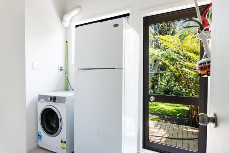 Photo of property in 48 Lysnar Street, Okitu, Gisborne, 4010