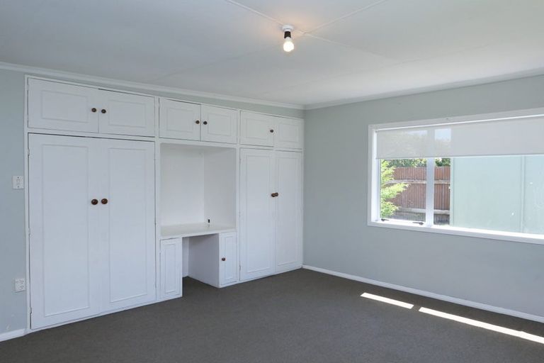 Photo of property in 22a Sussex Street, Levin, 5510