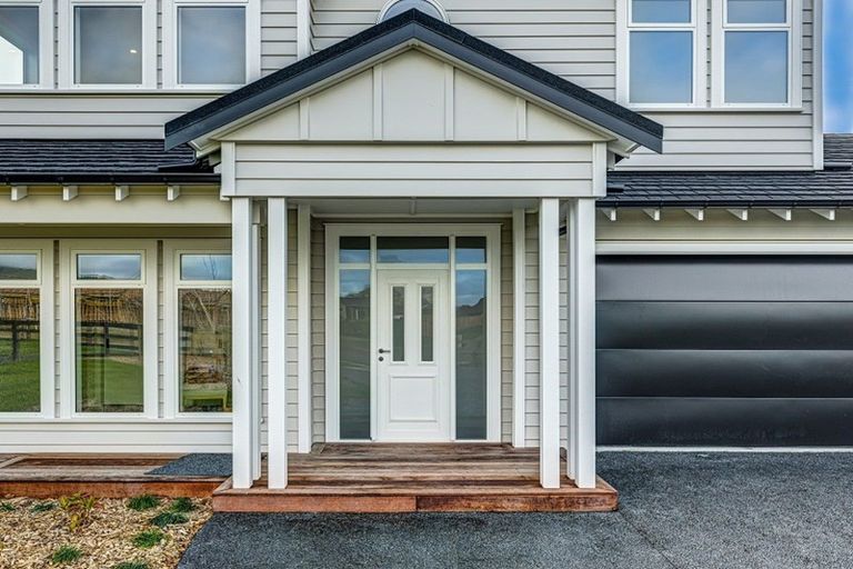 Photo of property in 4 Sunline Drive, Leamington, Cambridge, 3432