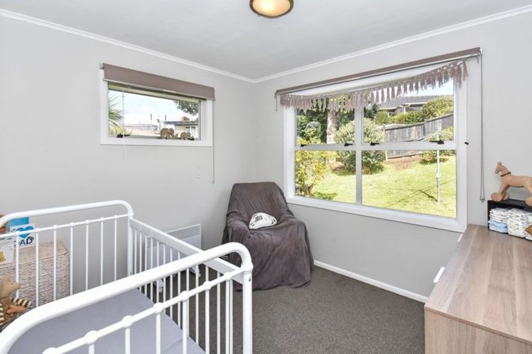 Photo of property in 15 Rembrandt Place, Opaheke, Papakura, 2113