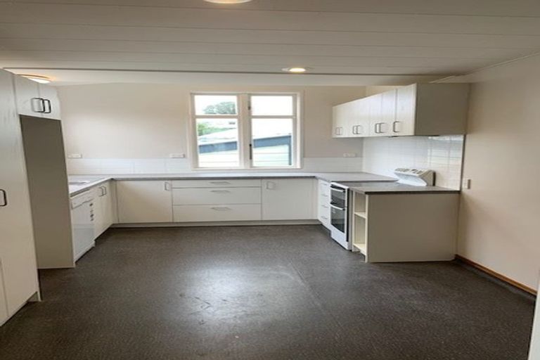 Photo of property in 8 Picton Avenue, Newtown, Wellington, 6021