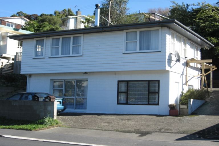 Photo of property in 139 Newlands Road, Newlands, Wellington, 6037