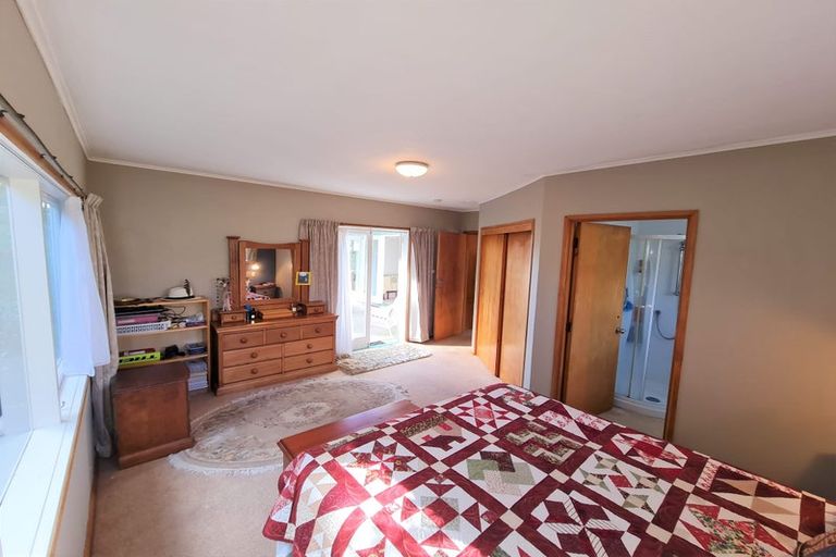 Photo of property in 141 Matatua Road, Raumati Beach, Paraparaumu, 5032