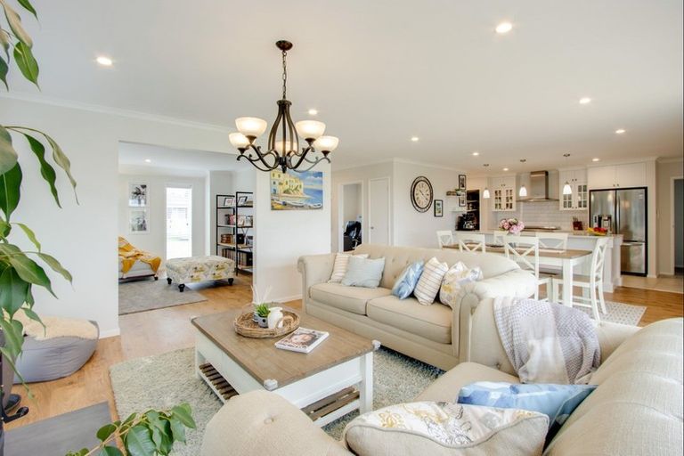 Photo of property in 9 Aparima Place, Awatoto, Napier, 4110