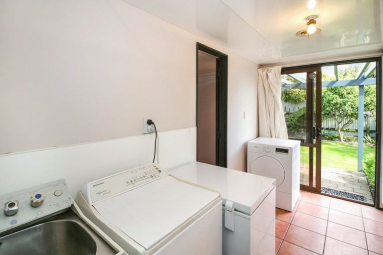 Photo of property in 15f Glen Almond Street, New Plymouth, 4310