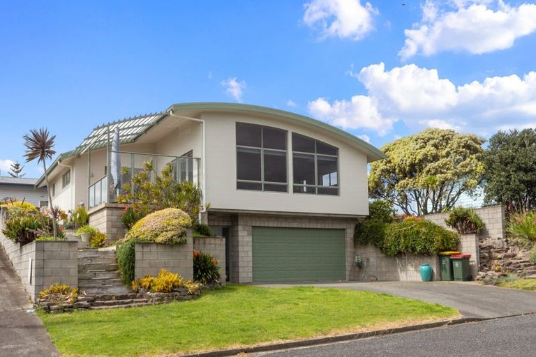 Photo of property in 5a Hillview Road, Waihi Beach, 3611