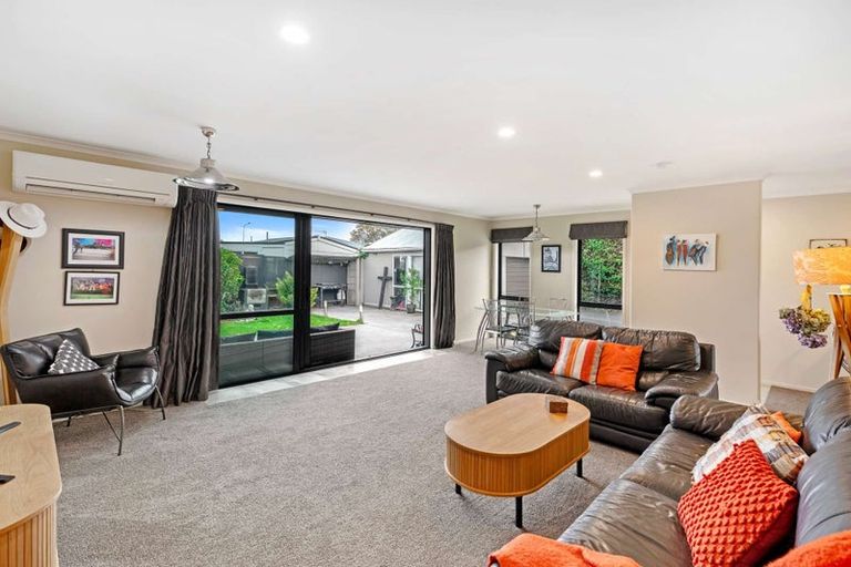 Photo of property in 92a Palmers Road, New Brighton, Christchurch, 8083