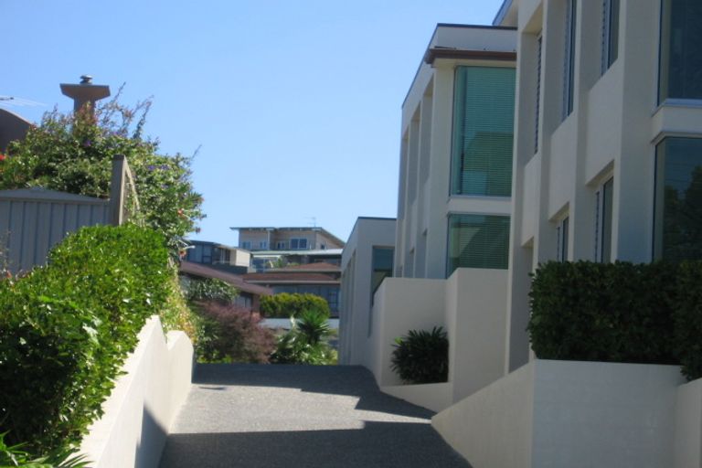 Photo of property in 22a Beach Road, Castor Bay, Auckland, 0620