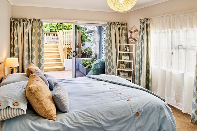 Photo of property in 93 Marine Parade, Paraparaumu Beach, Paraparaumu, 5032