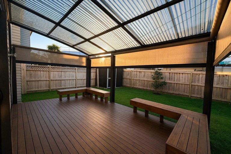 Photo of property in 8/36 West Coast Road, Glen Eden, Auckland, 0602
