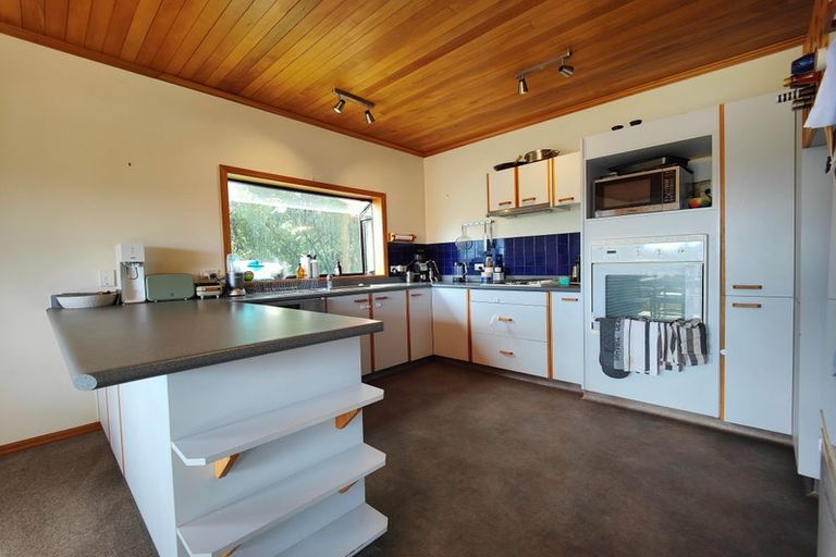 Photo of property in 32 Wrights Hill Road, Karori, Wellington, 6012